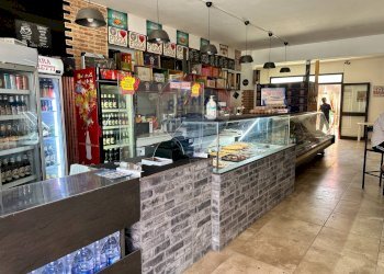 Cucina - Attività Commerciale Via Botteghelle
 
65, Mazzarrone - foto 5