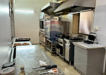 Cucina - Attività Commerciale Via Botteghelle
 
65, Mazzarrone - foto 10