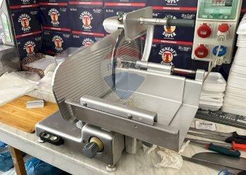 Dettagli - Attività Commerciale Via Botteghelle
 
65, Mazzarrone - foto 11