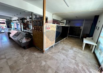 Parcheggio - Attività Commerciale Via Botteghelle
 
65, Mazzarrone - foto 15