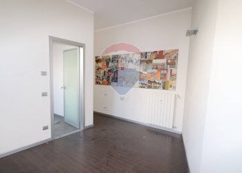 Office Via Vittorio Emanuele, 63 
 Ponte San Pietro, Ponte San Pietro - photo 11