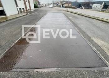 Foto 11 - Capannone via del Cristo
 
21, Manzano - foto 11