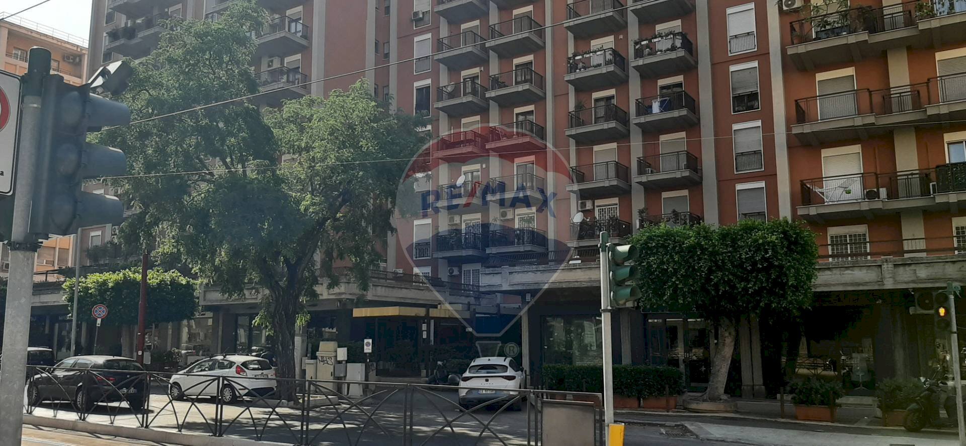 Edificio all\'aperto - Trilocale Via Leonardo da Vinci
 
145, Palermo - foto 1