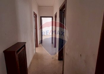 Hall / corridoio - Trilocale Via Leonardo da Vinci
 
145, Palermo - foto 15