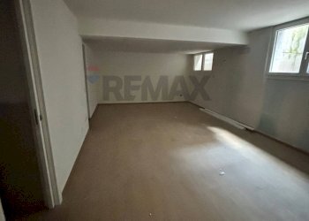 Stanza vuota - Semi-detached house Peschiera del Garda - photo 17