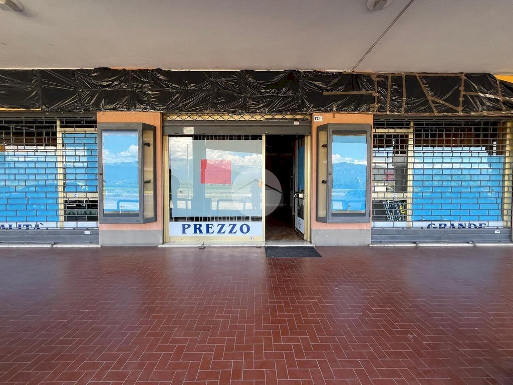 Negozio Locale Commerciale Via Cuneo, Barge - foto 1