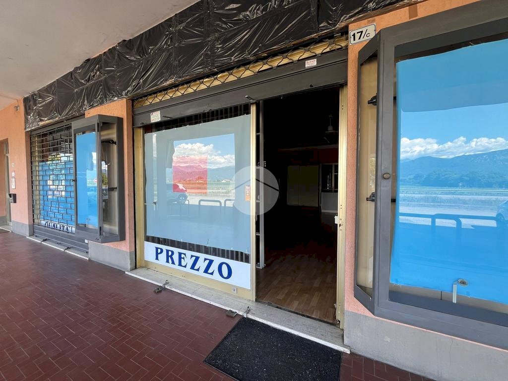 Negozio Locale Commerciale Via Cuneo, Barge - foto 3