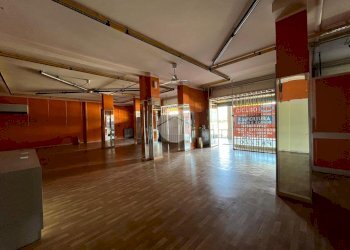 Negozio Locale Commerciale Via Cuneo, Barge - foto 6