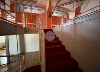 Negozio Locale Commerciale Via Cuneo, Barge - foto 8