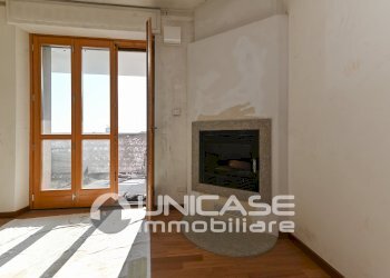 Soggiorno - Quadrilocale Viale Giuseppe Mazzini, 78, Barge - foto 2