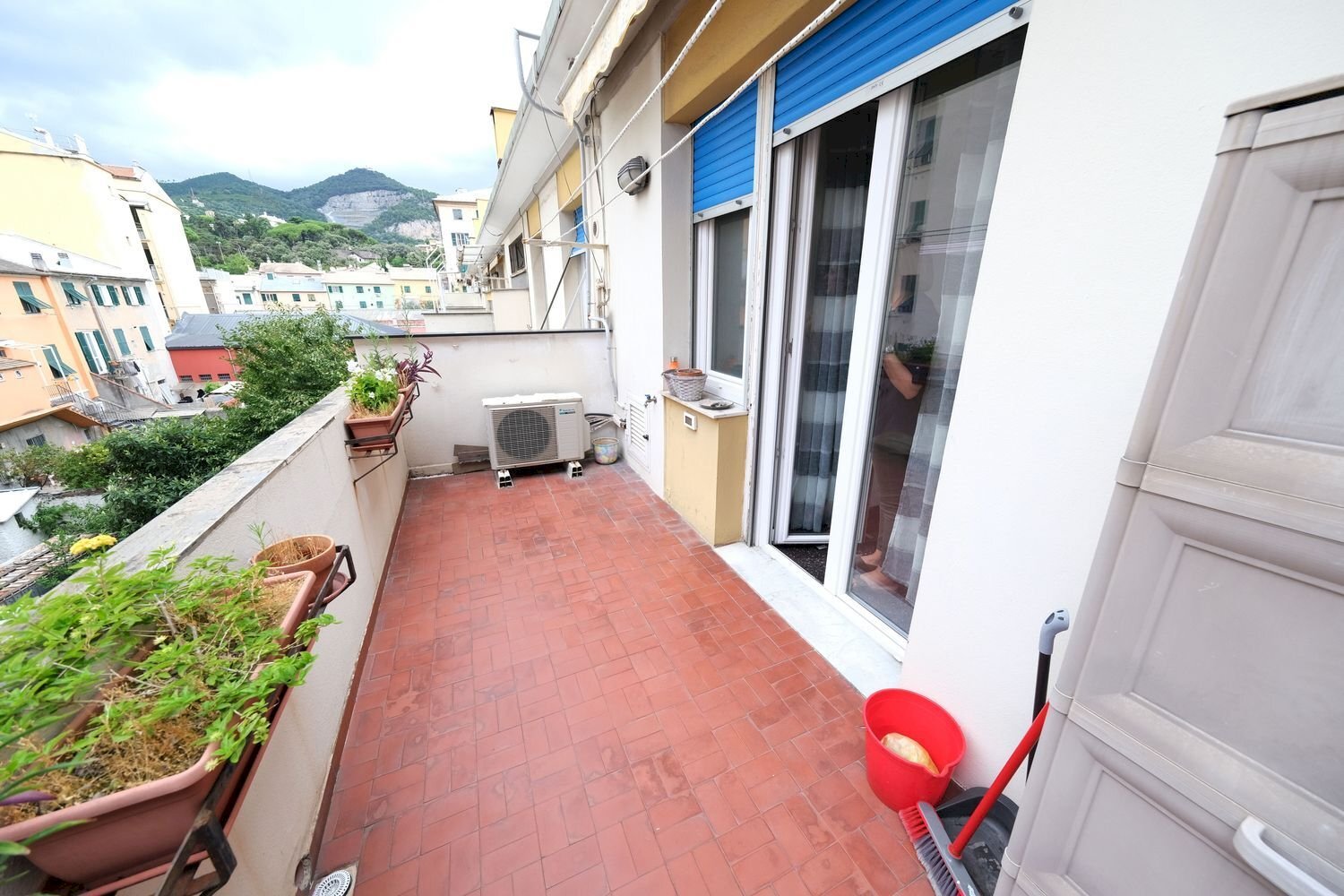 Trilocale vico Acquacalda, Genova (zona Sestri Ponente) - foto 1