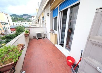 Trilocale vico Acquacalda, Genova (zona Sestri Ponente) - foto 1