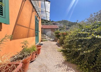 Casa indipendente Via Canneto di Apparizione, Genova (zona Apparizione) - foto 4