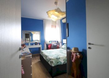 Three-room apartment Via Roma, Garbagnate Milanese - photo 23