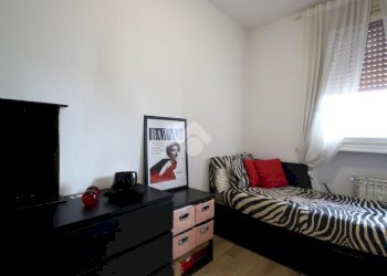 Three-room apartment Via Roma, Garbagnate Milanese - photo 40