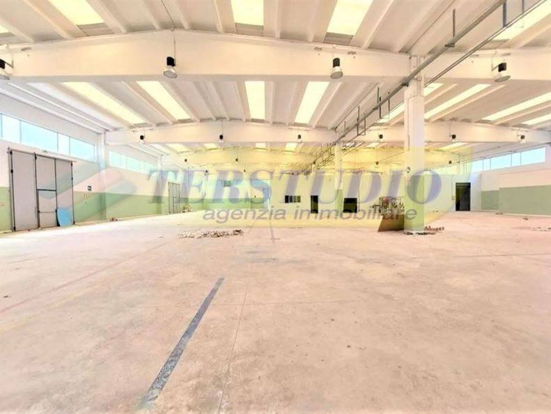 Foto 3 - Shed Via Lombardia
 
snc, Bonate Sopra - photo 3