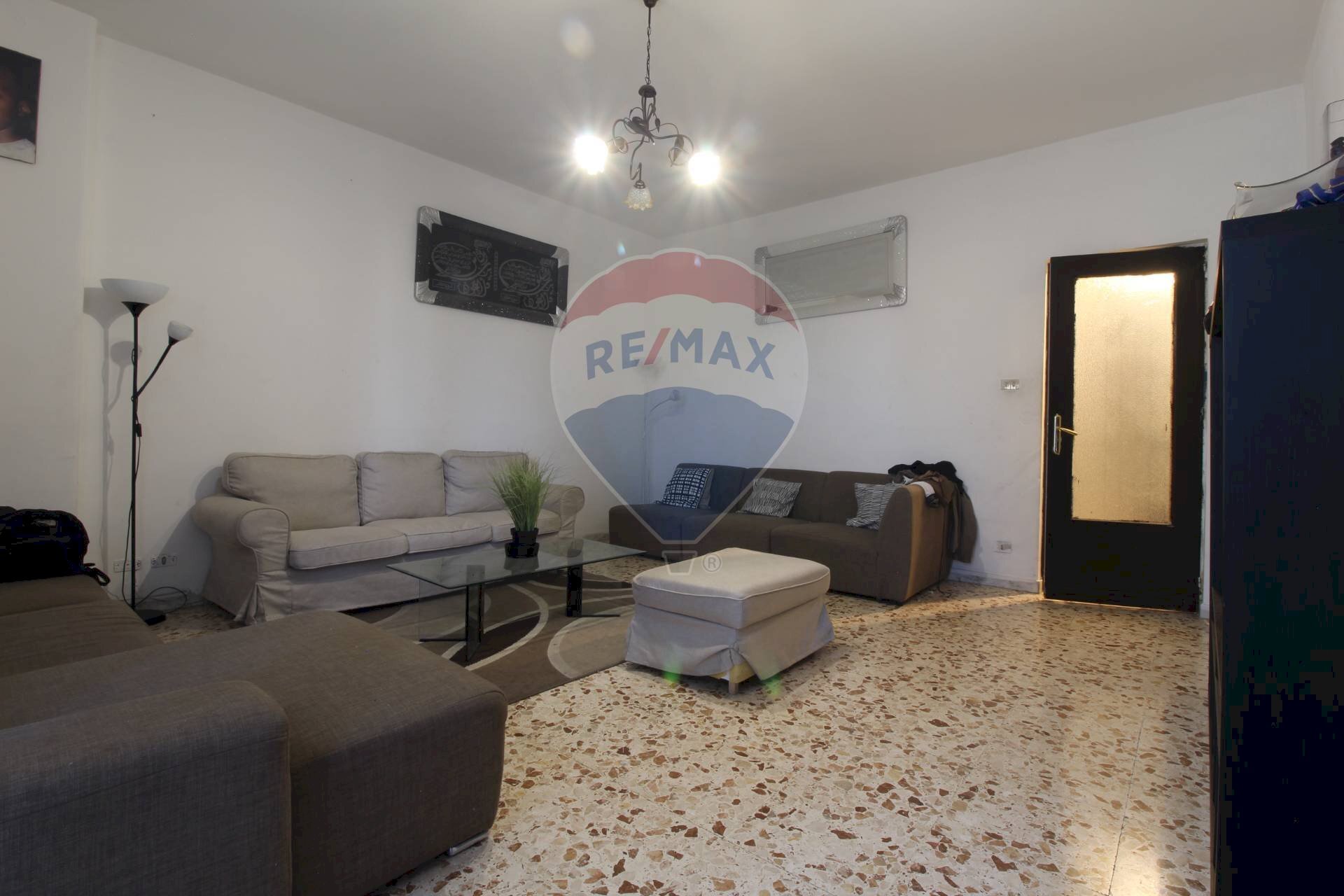 Soggiorno - Appartamento Via Cibele
 
51, Catania - foto 1