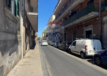 Edificio all\'aperto - Shop Via Cibele
 
53, Catania - photo 5
