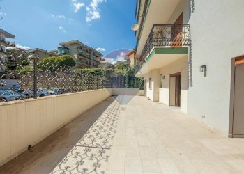 Terrazza - Appartamento via Novaluce
 
73, Tremestieri Etneo - foto 1