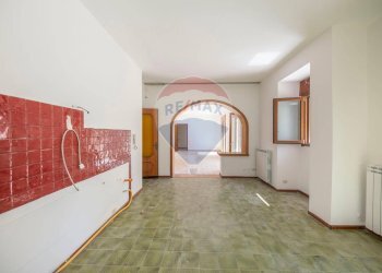 Stanza vuota - Appartamento via Novaluce
 
73, Tremestieri Etneo - foto 3