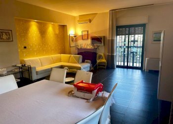 Sala da pranzo - Appartamento Via Francesco De Sanctis
 
6, Catania - foto 9