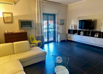 Soggiorno - Appartamento Via Francesco De Sanctis
 
6, Catania - foto 10