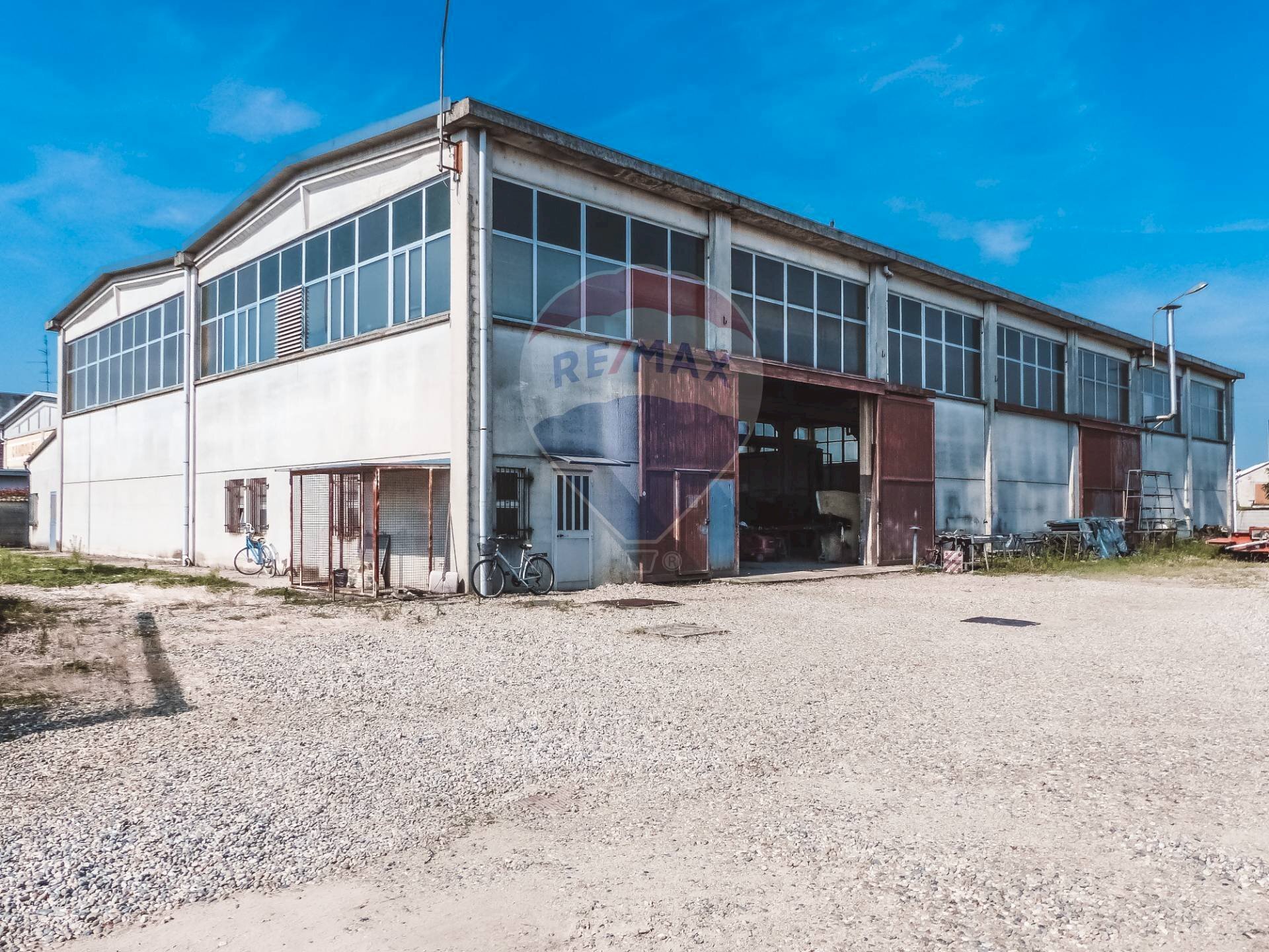 Edificio all\'aperto - Capannone Via dell'Artigianato
 
19, Robbio - foto 2