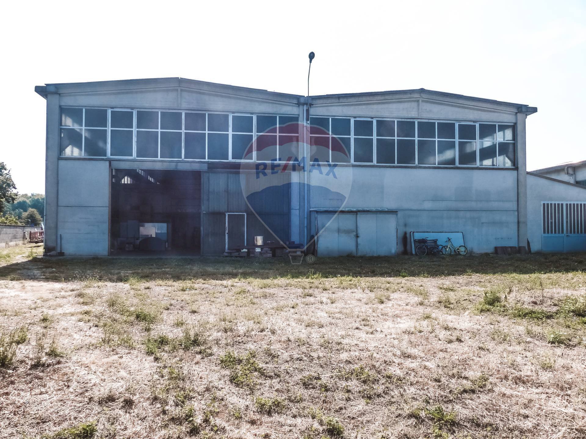 Casa all\'aperto - Capannone Via dell'Artigianato
 
19, Robbio - foto 2