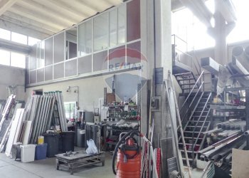 Palestra - Capannone Via dell'Artigianato
 
19, Robbio - foto 20