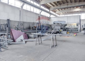 Palestra - Capannone Via dell'Artigianato
 
19, Robbio - foto 22