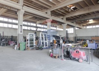 Palestra - Capannone Via dell'Artigianato
 
19, Robbio - foto 26