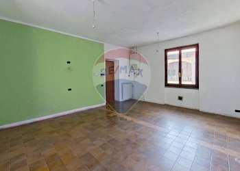 Stanza vuota - Bilocale VIA CAVOUR
 
19, Mornago - foto 1