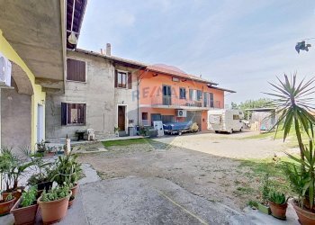 Casa all\'aperto - Bilocale VIA CAVOUR
 
19, Mornago - foto 7