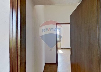 Hall / corridoio - Bilocale VIA CAVOUR
 
19, Mornago - foto 10