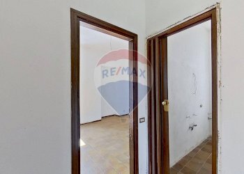 Hall / corridoio - Bilocale VIA CAVOUR
 
19, Mornago - foto 11