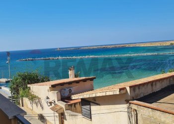 Vista dell\'acqua - Appartamento VIA UNGHERIA
 
14/A, Terrasini - foto 1