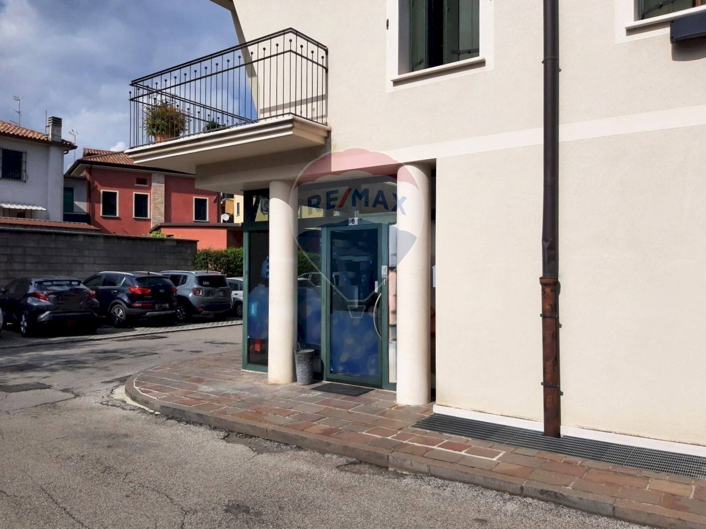 Edificio all\'aperto - Locale Commerciale Via 8-9 Maggio 1848
 
6, Cornuda - foto 2