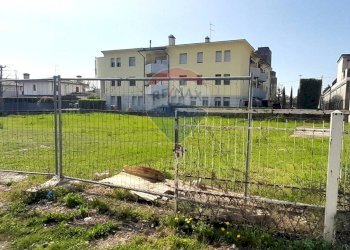 Edificio all\'aperto - Terreno edificabile Via Gorizia, Susegana - foto 2