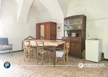 Foto 2 - Casa indipendente Via Roma, Castelvecchio di Rocca Barbena - foto 2