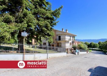 Foto 4 - Appartamento Via Spontini
 
1, Pioraco - foto 4