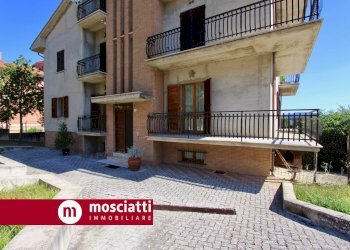 Foto 5 - Appartamento Via Spontini
 
1, Pioraco - foto 5