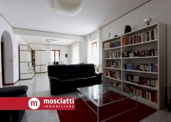 Foto 11 - Appartamento Via Spontini
 
1, Pioraco - foto 11