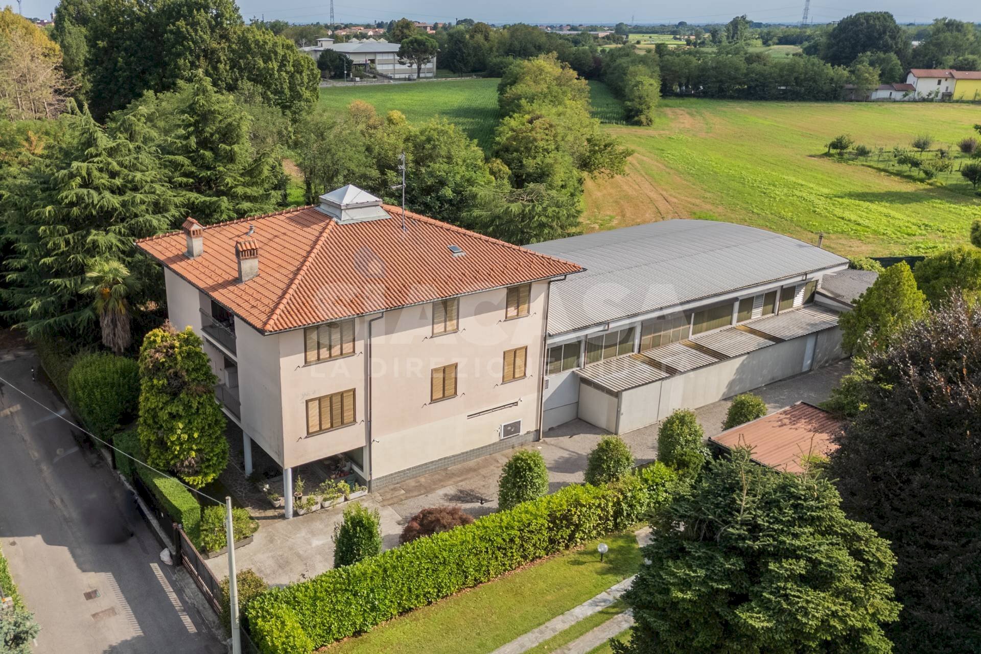 Foto 2 - Stable - Palace Via Leopardi
 
34, Cornate d'Adda - photo 2