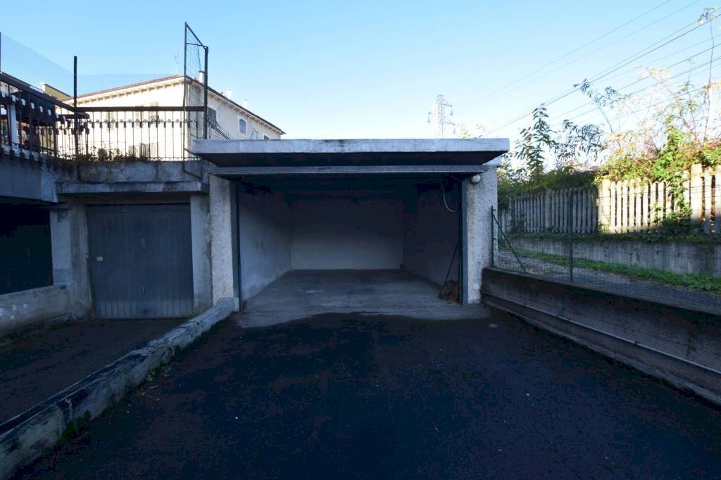 Box auto - Box corso Armando Diaz, 2, Mondovì - foto 3