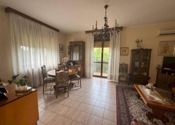 Salone - Villa via Patrioti, 22, Induno Olona - foto 22