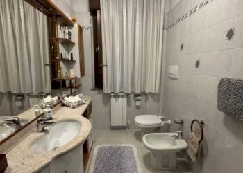 Bagno - Villa via Patrioti, 22, Induno Olona - foto 45