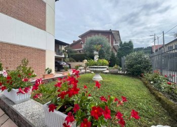 Giardino - Villa via Patrioti, 22, Induno Olona - foto 5