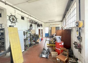 Interno non residenziale - Negozio via Goro, Ravenna (zona Porto Corsini) - foto 15