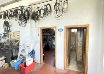 Interno non residenziale - Negozio via Goro, Ravenna (zona Porto Corsini) - foto 17