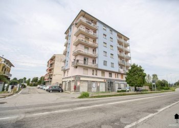 Zona - Bilocale via Caluso, 47, Chivasso - foto 1